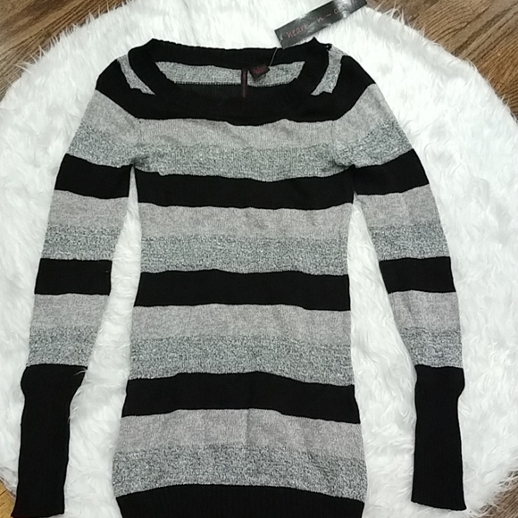 NWT Hearts n Crush black and silver sweater - Picture 1 of 4